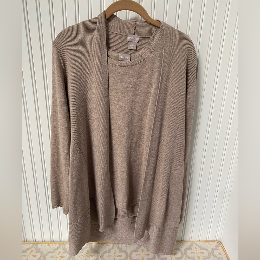 Chico's Women's Beige Cardigan Sweater set. EUC